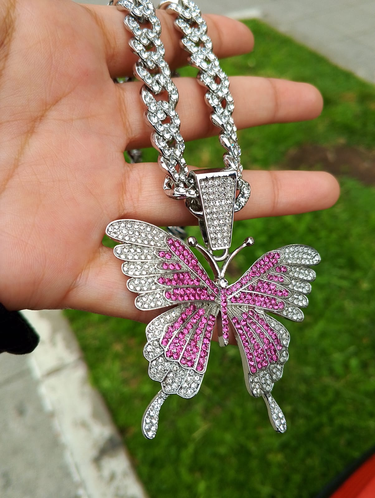 Cubana + Mariposa